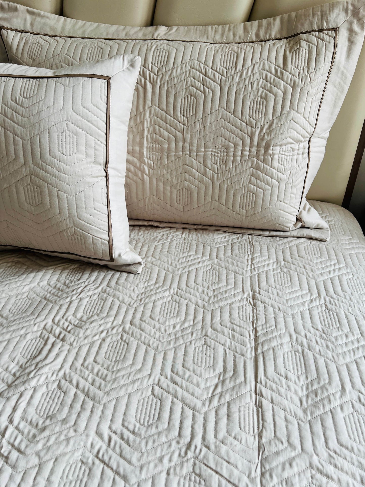 Hexagon Quilted Bedcover 5pc Set