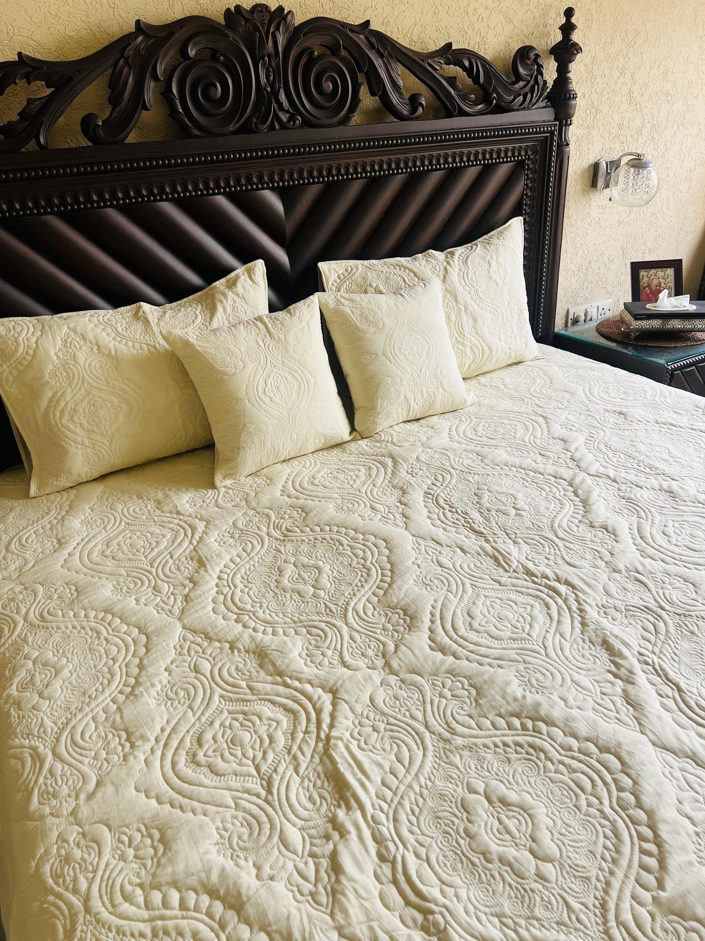 Hazel (Biege) Quilted Bedcover 5pc Set