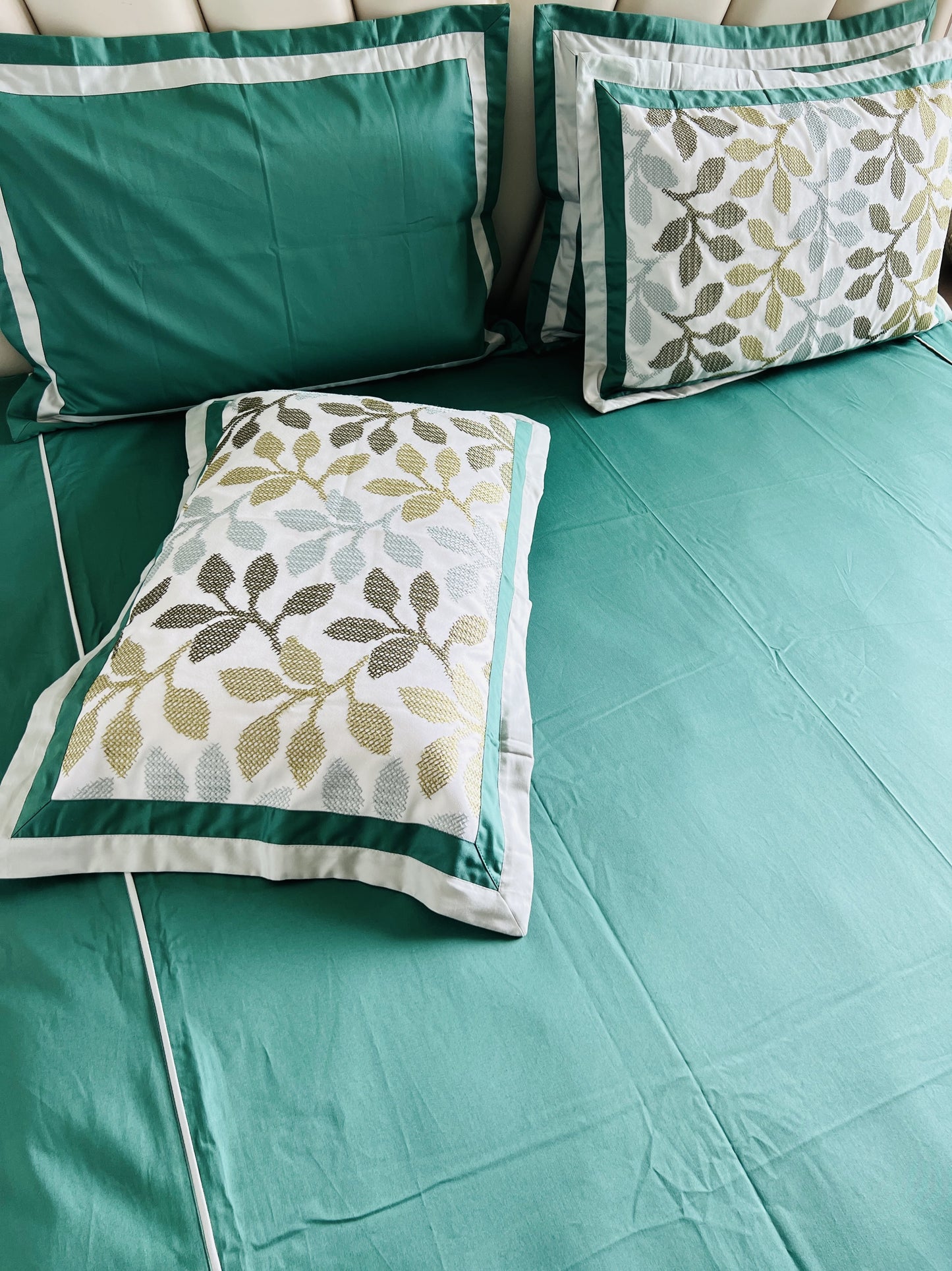 Emerald Green Cotton Luxury Embroidery Bedsheet