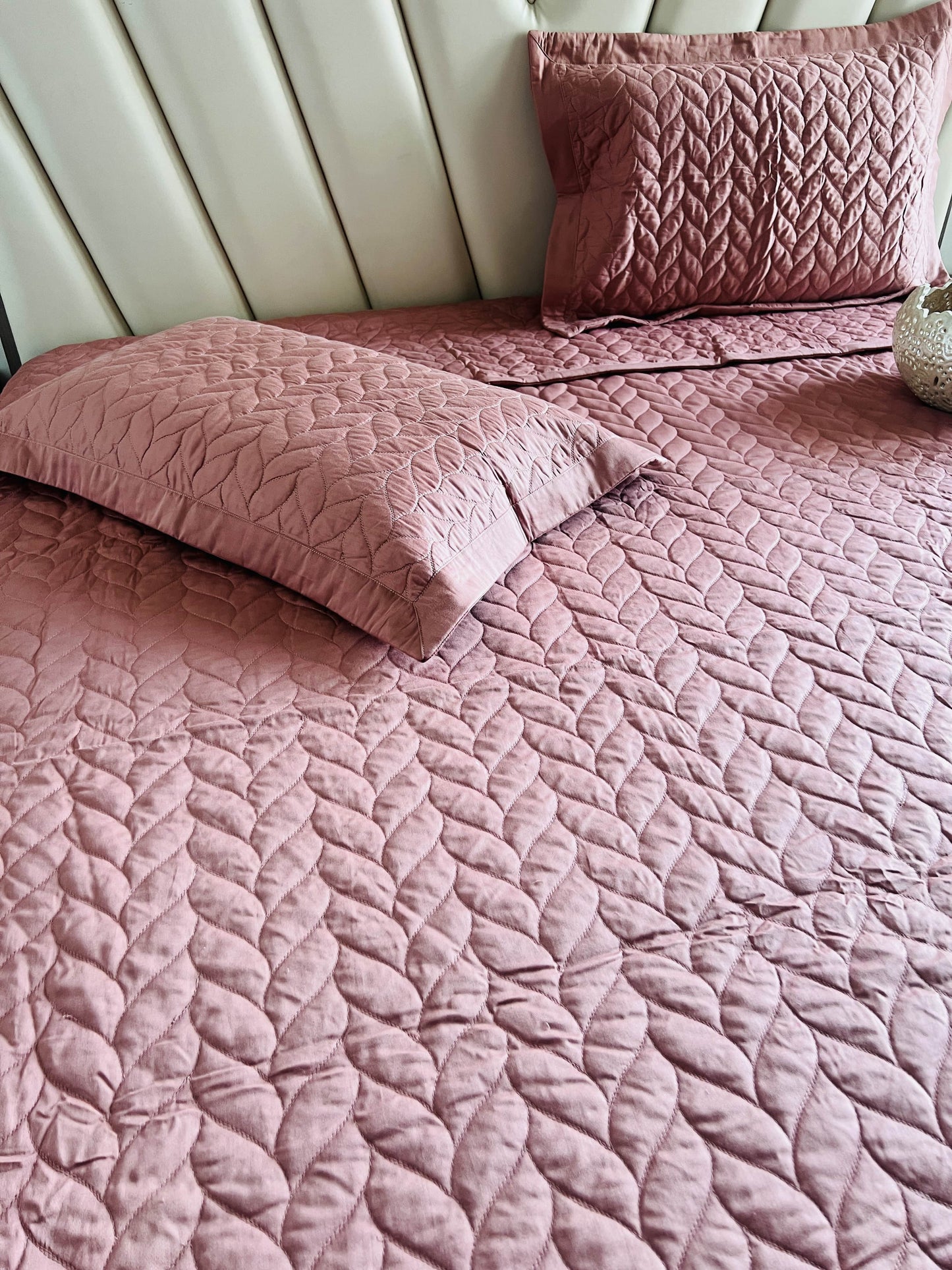 Leafy King Size Quilted Bedcover 3pc Set