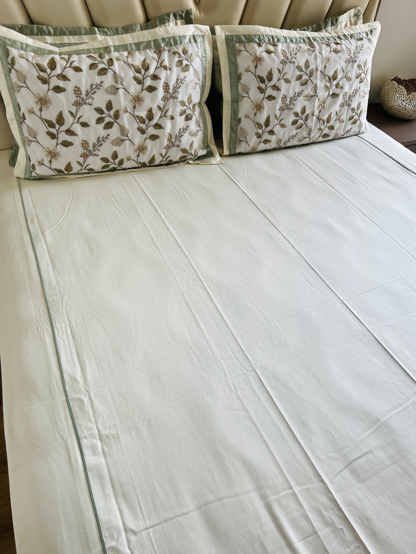Off White Cotton Luxury Embroidery Bedsheet