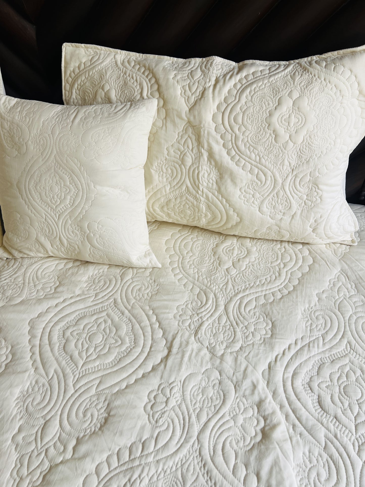 Hazel (Biege) Quilted Bedcover 5pc Set