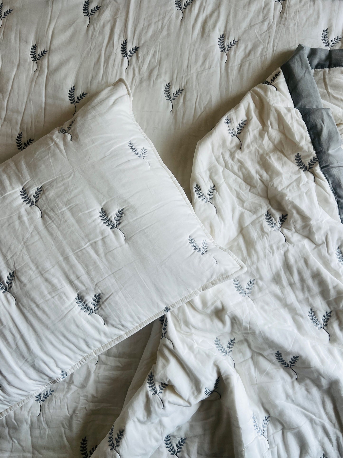 Embroidered Bedcover/Quilt Set