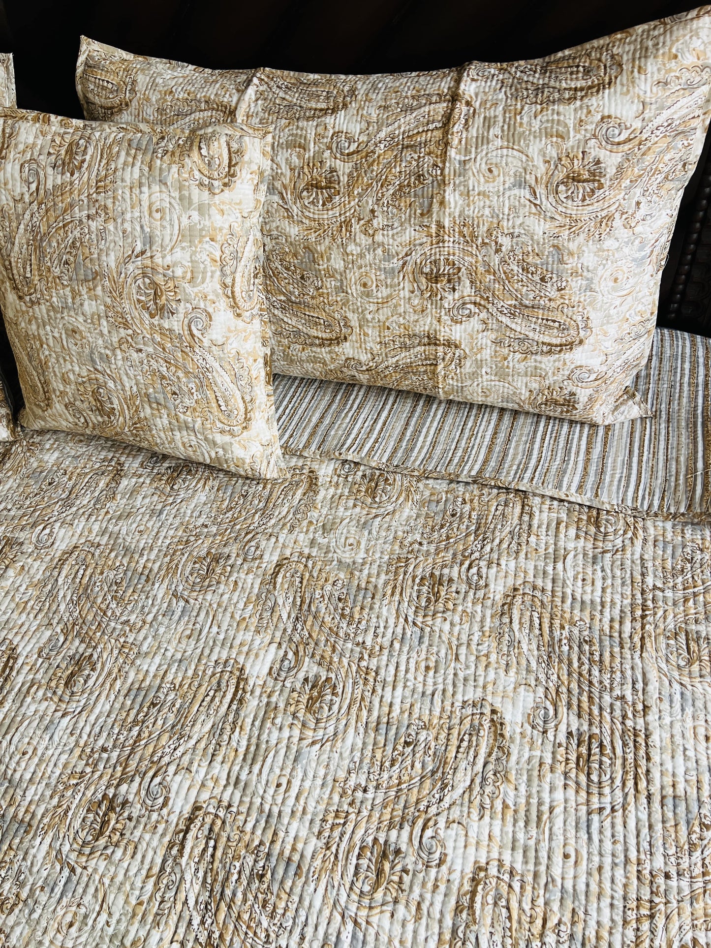 Paisley Quilted Reversible Bedcover 5pc Set