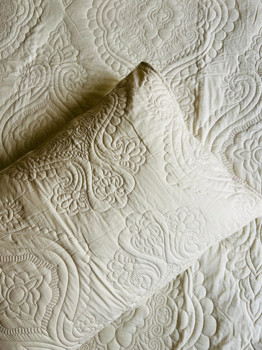 Hazel King/Super King Size Quilted Bedcover Set