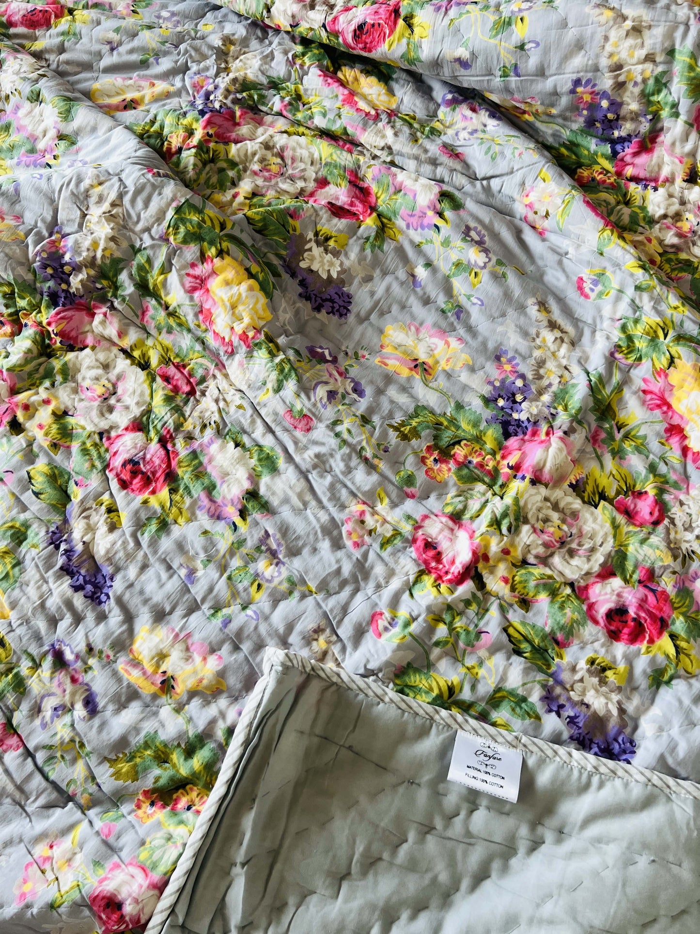 Double Bed Floral Quilt