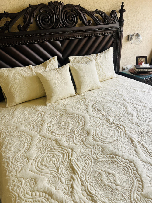Hazel Queen/King Size Quilted Bedcover Set