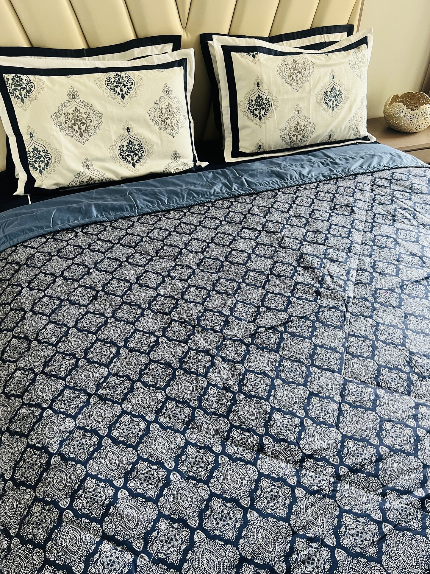 Hazel Printed Double Bed Comforter