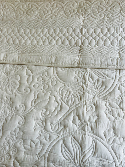 Lotus King Size Quilted Bedcover 3pc Set