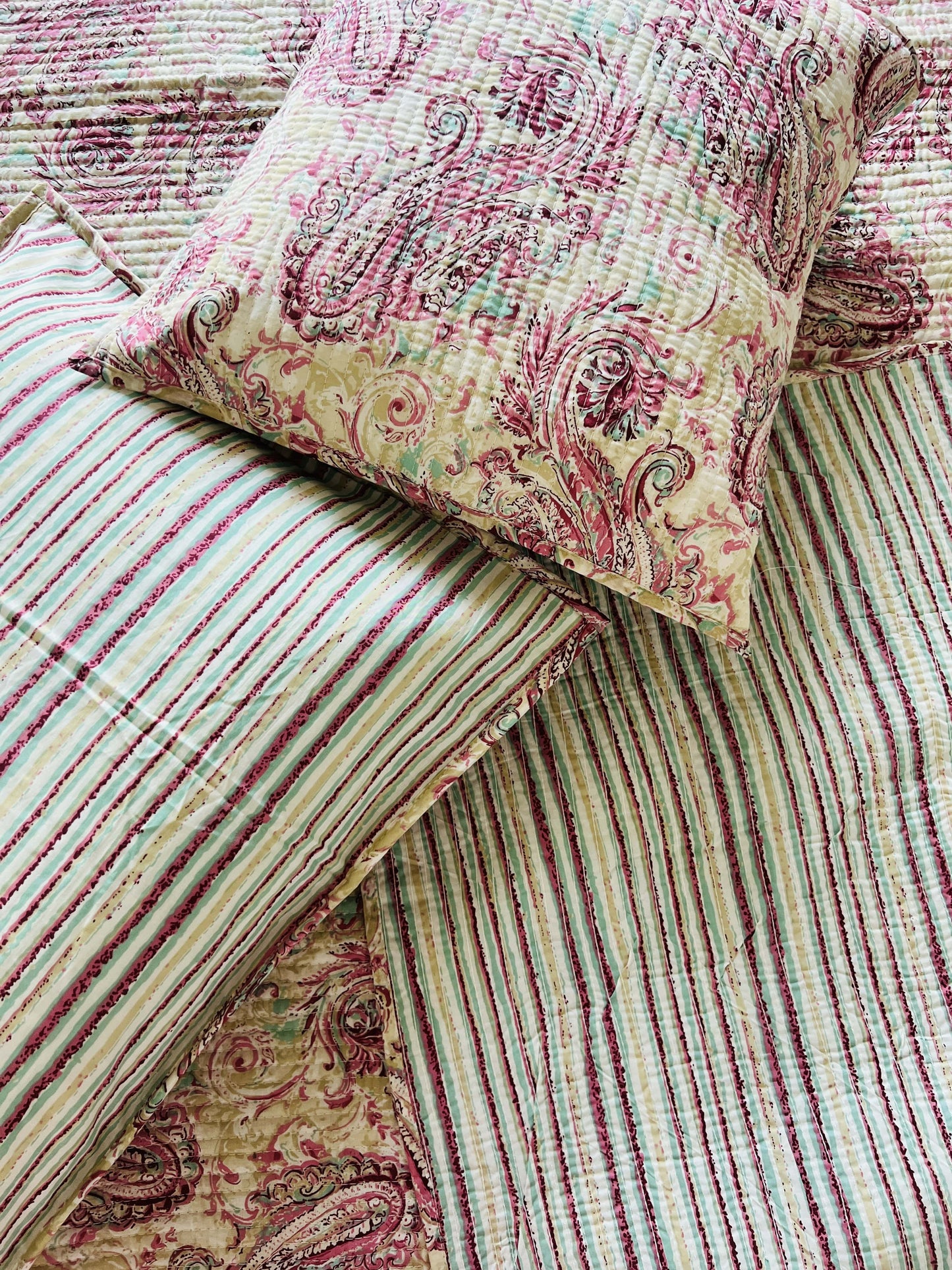 Paisley Quilted Reversible Bedcover 5pc Set