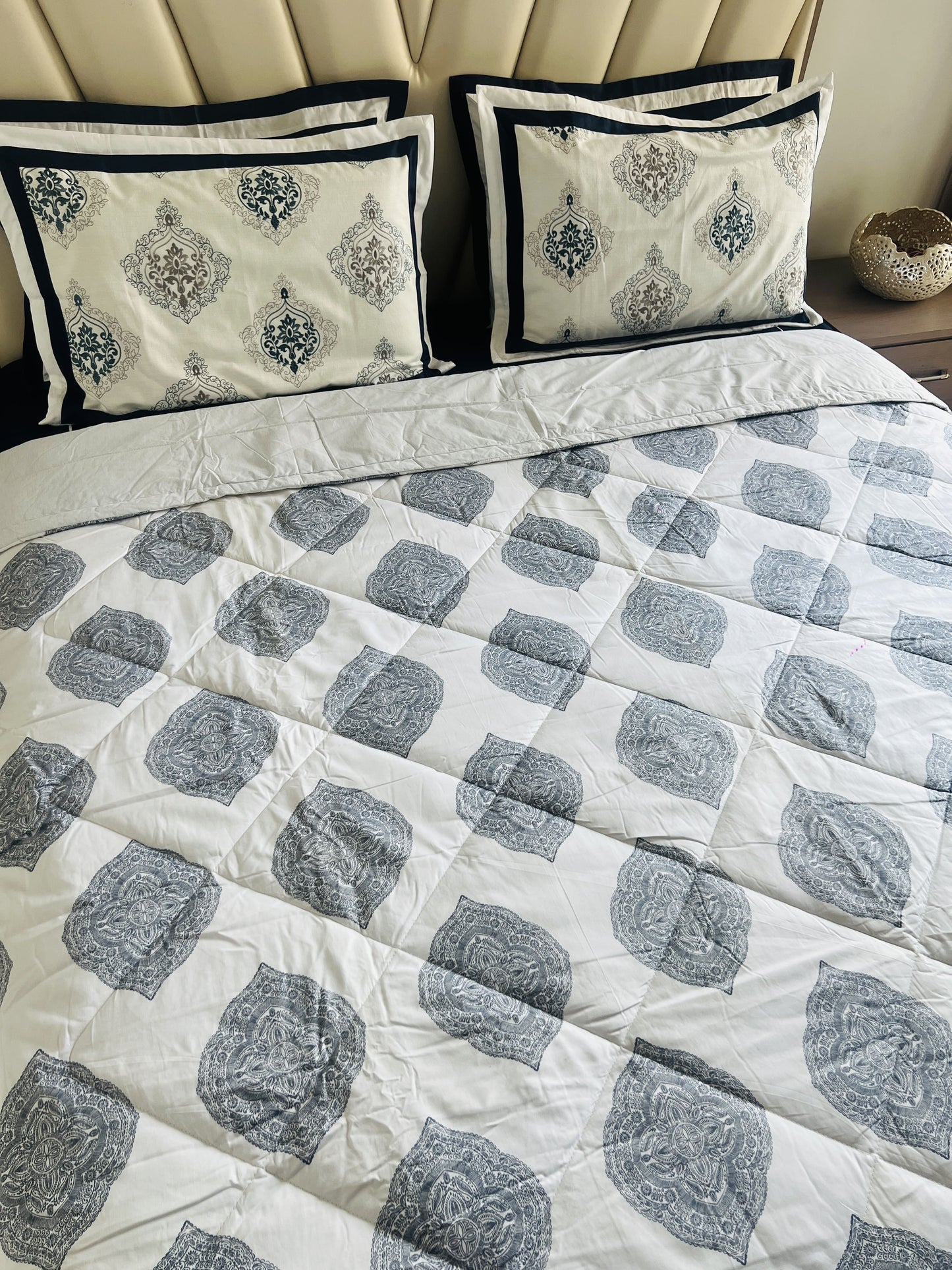 Hazel Printed Double Bed Comforter