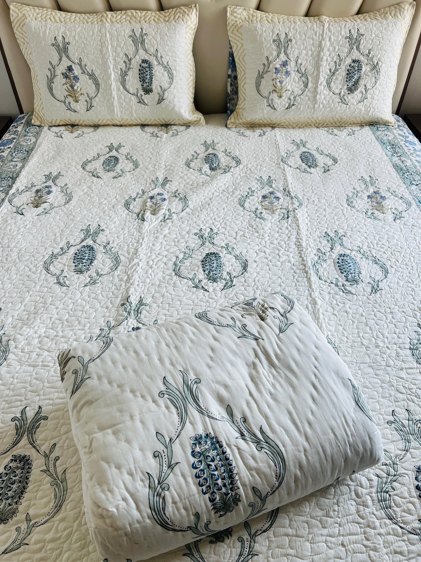 Double Bed Handblock Reversible Quilt