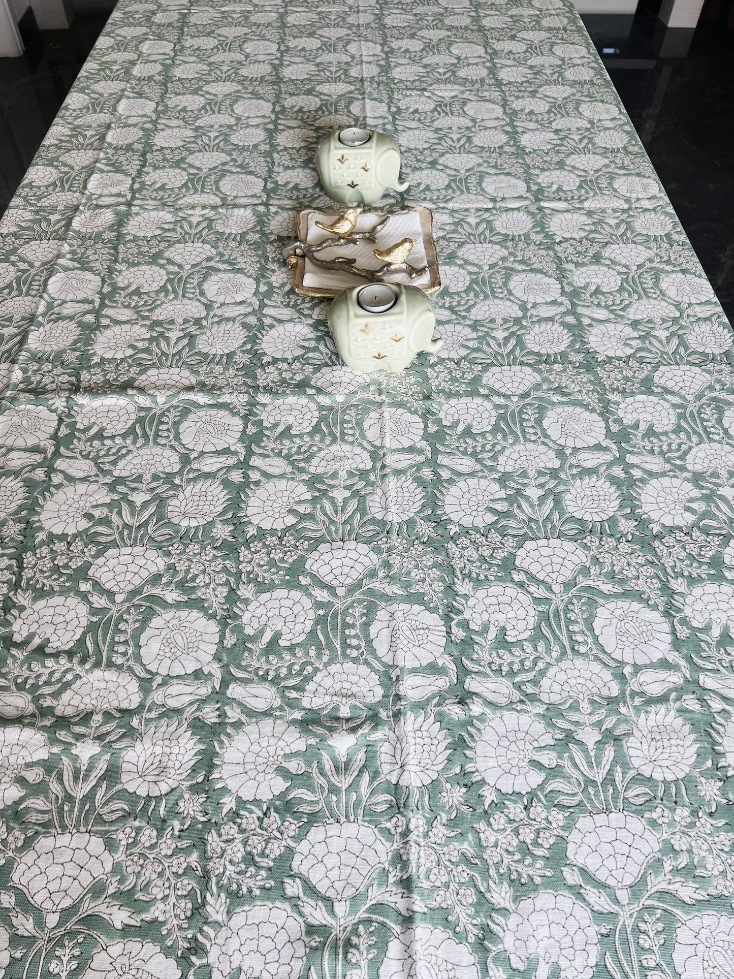 8 Seater Handblock Table Cover