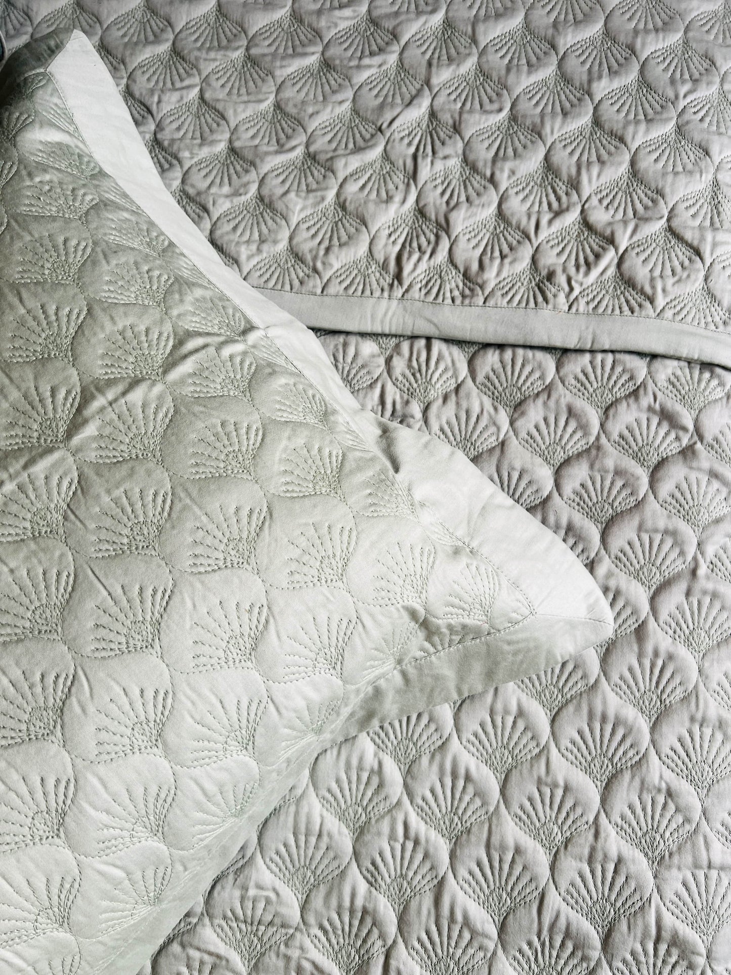 Ellora Quilted Solid Bedcover 3pc Set