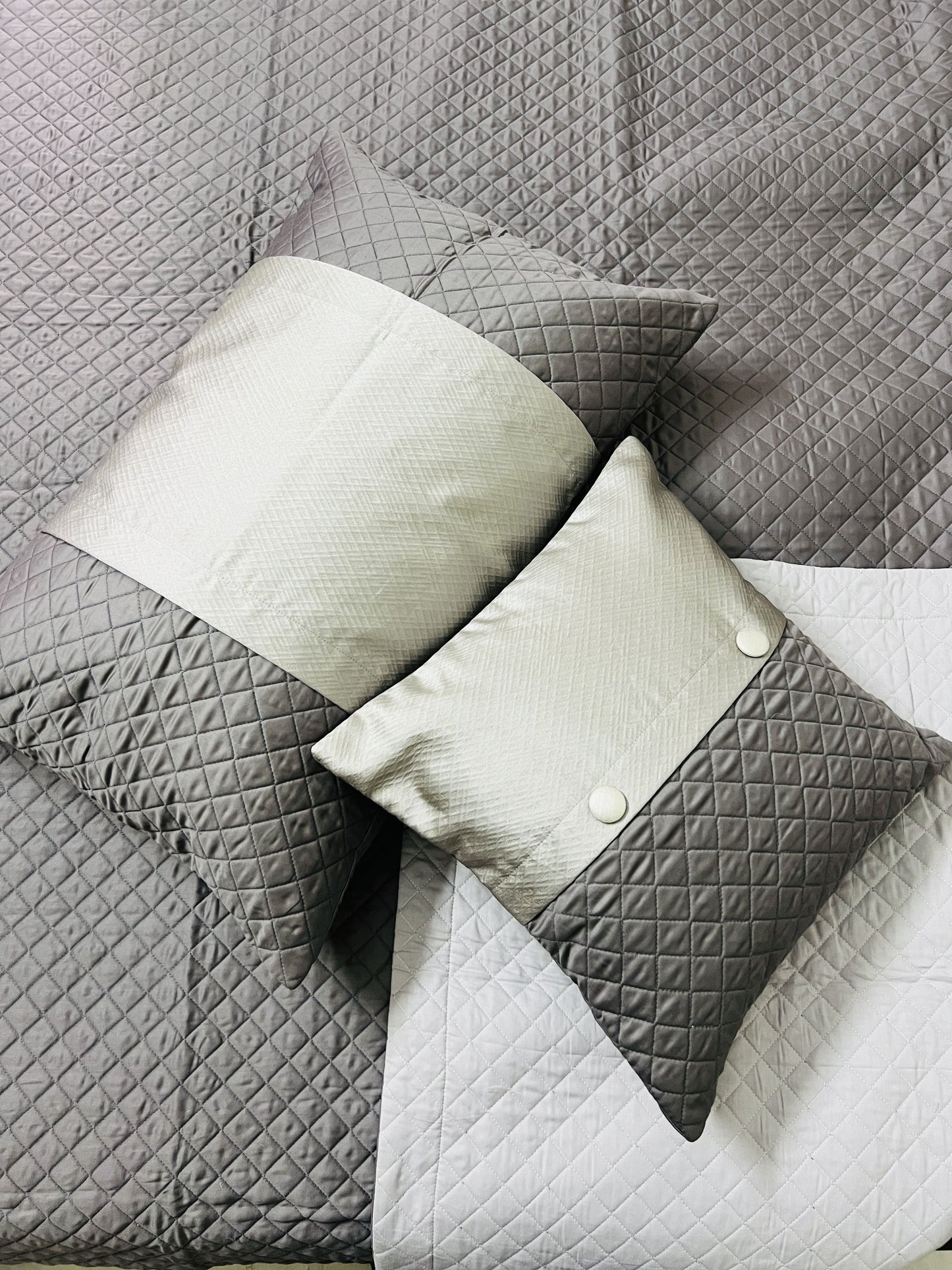 Diamond Reversible Quilted Bedcover 5pc Set