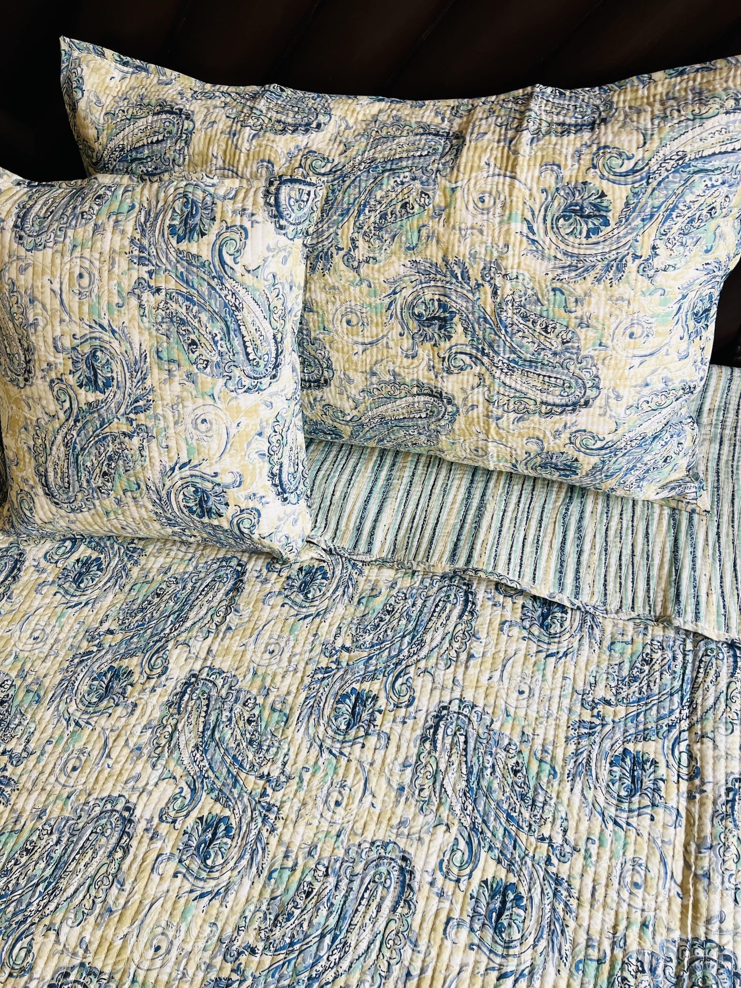 Paisley Quilted Reversible Bedcover 5pc Set