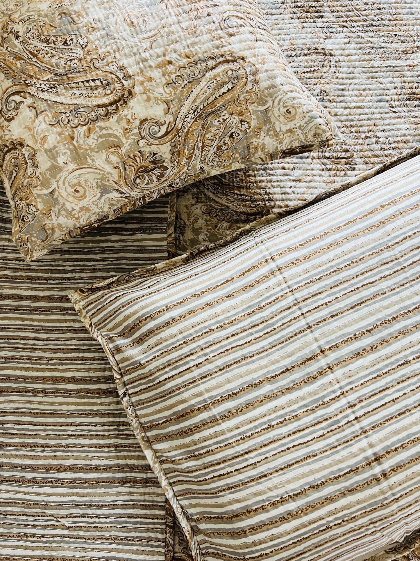 Paisley Quilted Reversible Bedcover 5pc Set