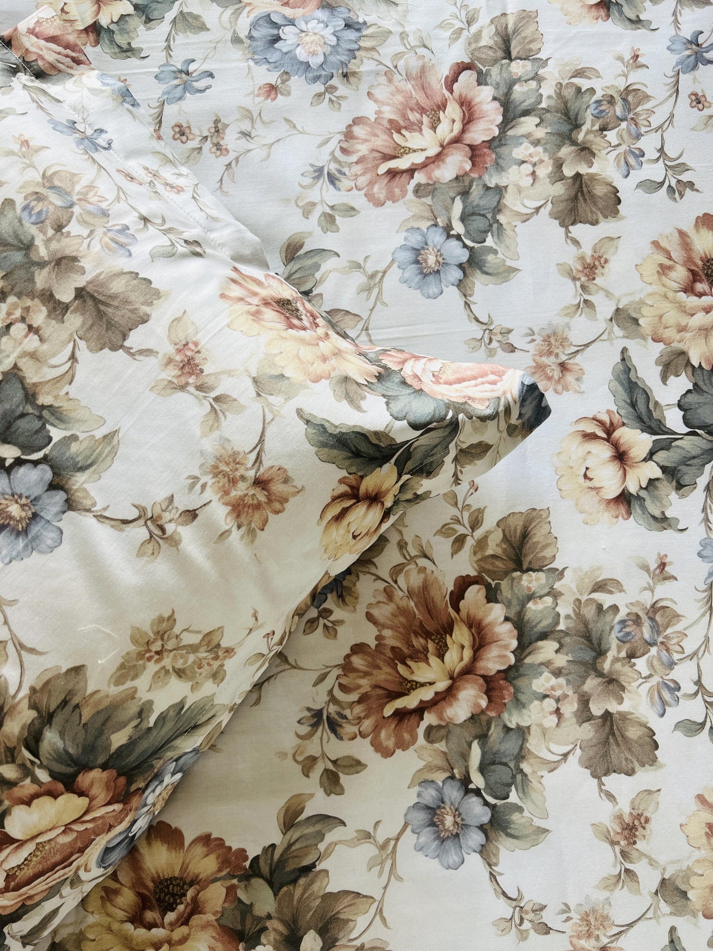 Vintage Garden Printed Bedsheet
