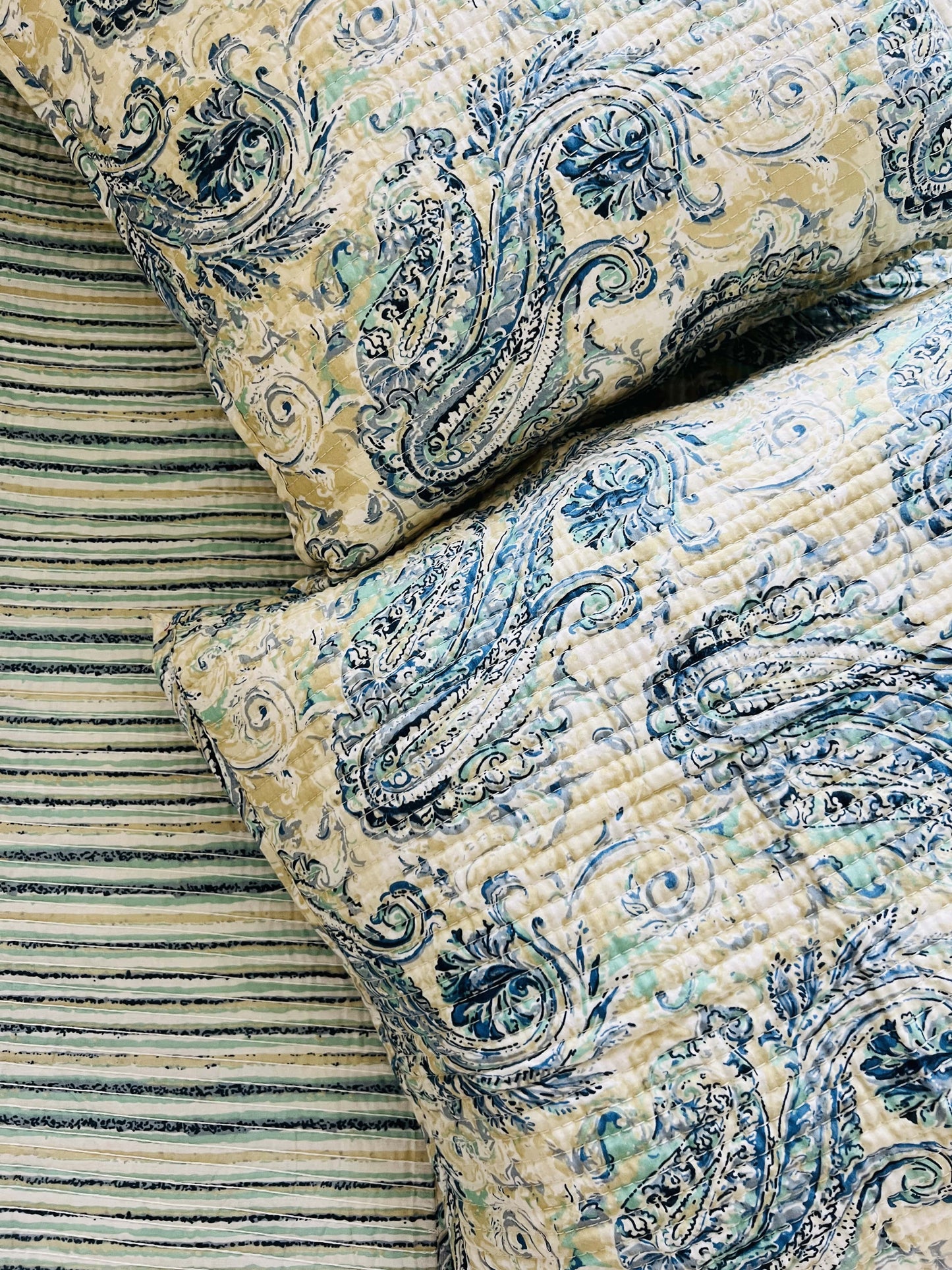 Paisley Quilted Reversible Bedcover 5pc Set