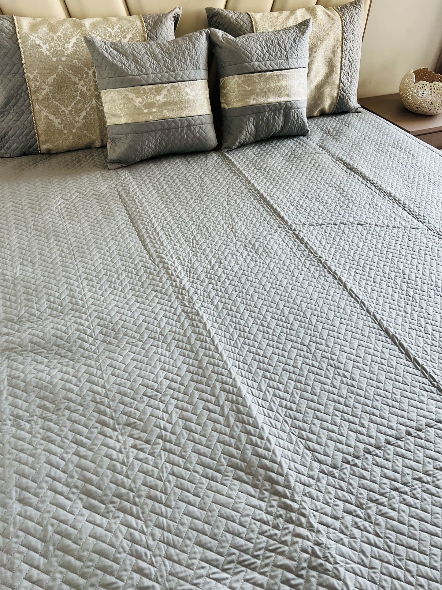 Zig Zag Reversible Quilted Bedcover 5pc Set