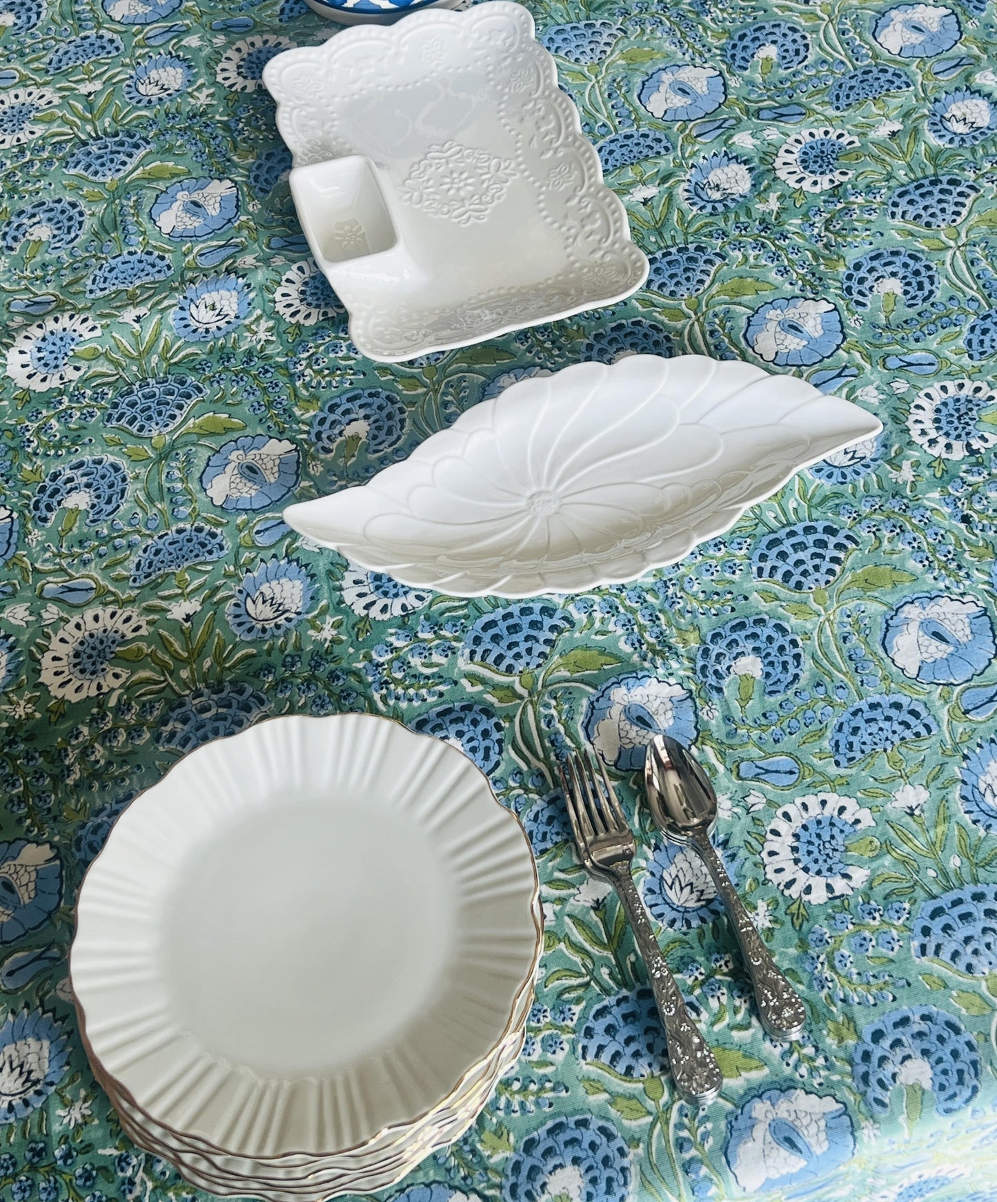 8 Seater Handblock Table Cover