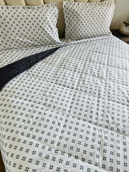 Comforter & Bedsheet Set